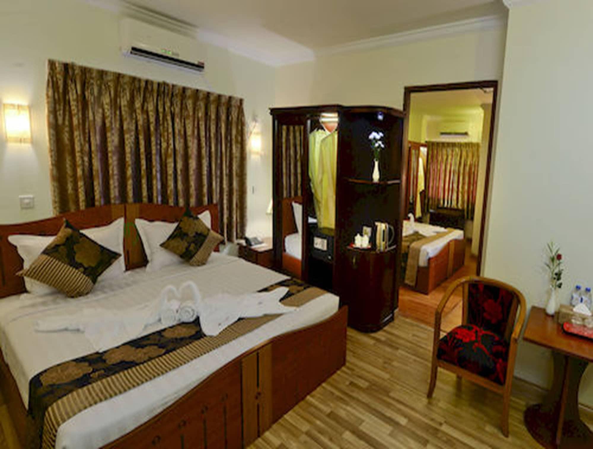 Millennium Hotel Yangon Extérieur photo