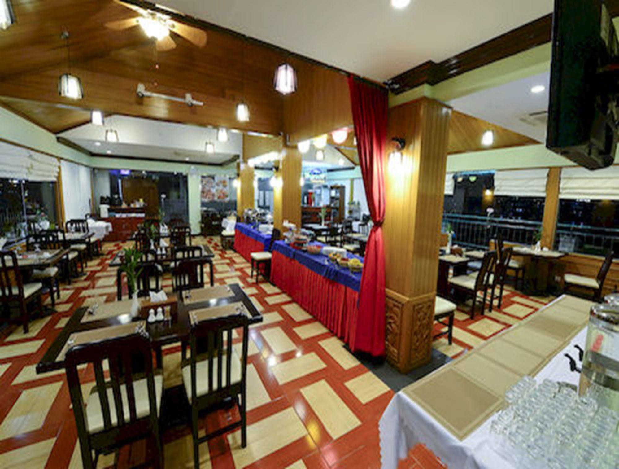 Millennium Hotel Yangon Extérieur photo