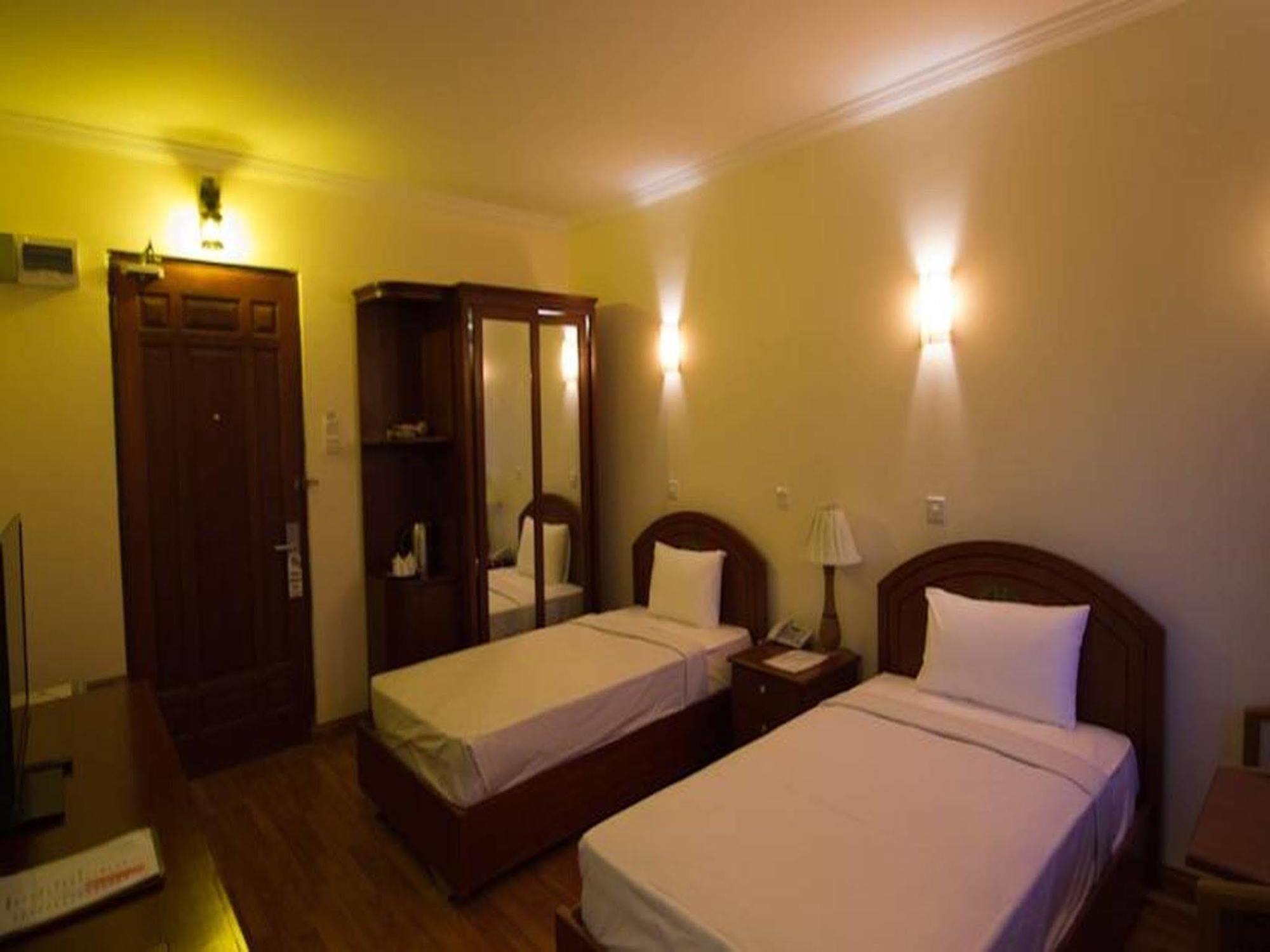 Millennium Hotel Yangon Extérieur photo