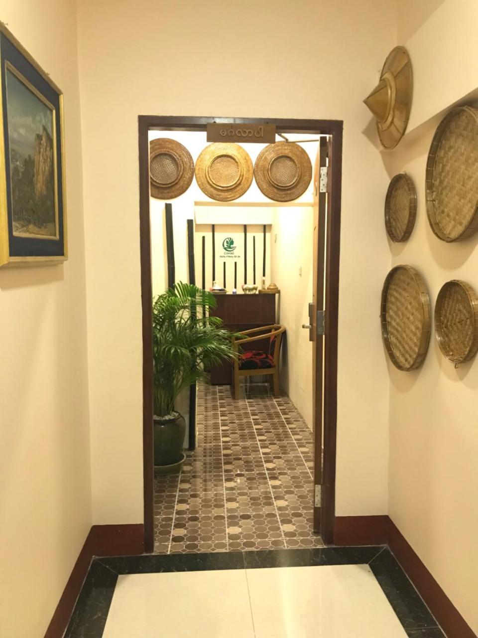 Millennium Hotel Yangon Extérieur photo